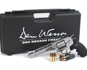 Dan Wesson 6 revolveripaketti